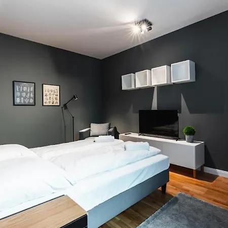 Authentic Apartment Next To Schwedenplatz Vienna Exterior photo