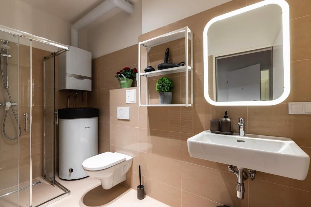 Authentic Next To Schwedenplatz Apartment Wien