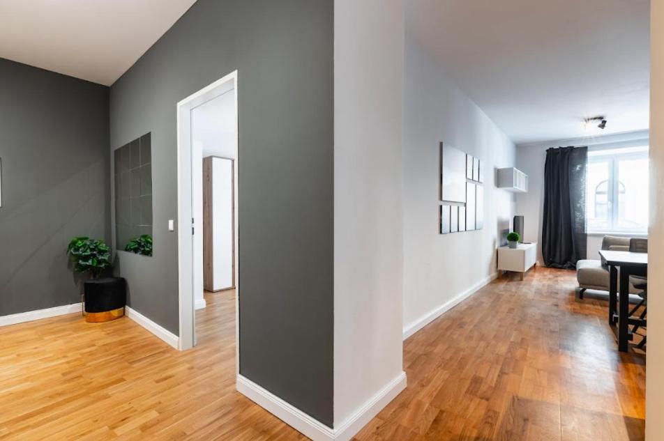 Authentic Next To Schwedenplatz Appartement