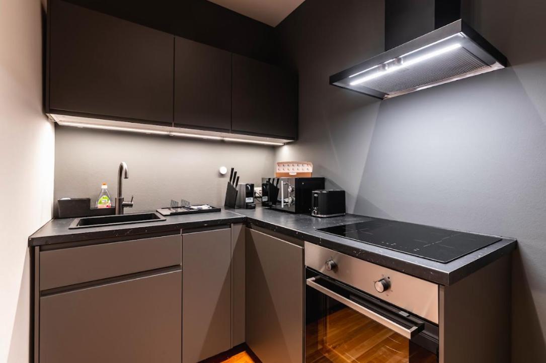 Authentic Next To Schwedenplatz Appartement