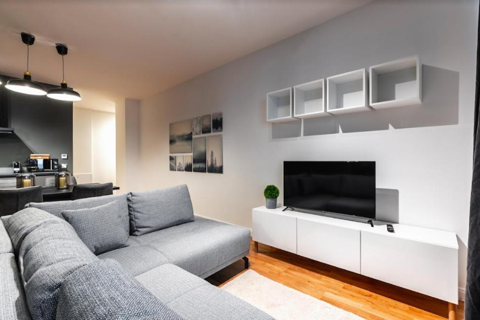Authentic Next To Schwedenplatz Appartement *